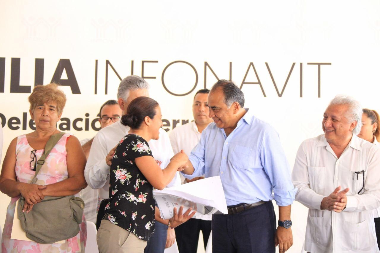 Firman Astudillo y Penchyna convenio de colaboración para el mejoramiento de vivienda en Guerrero 