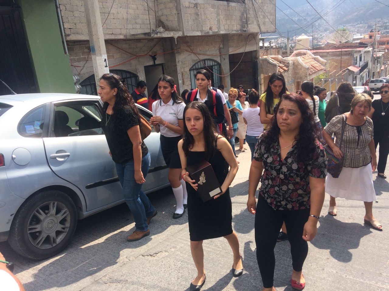 Dan último adiós a contadora asesinada en Taxco; familiares demandan justicia