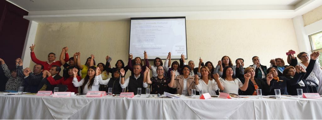 Mujeres unidas en el Estado de México exigen al gobernador no más violencia en su contra