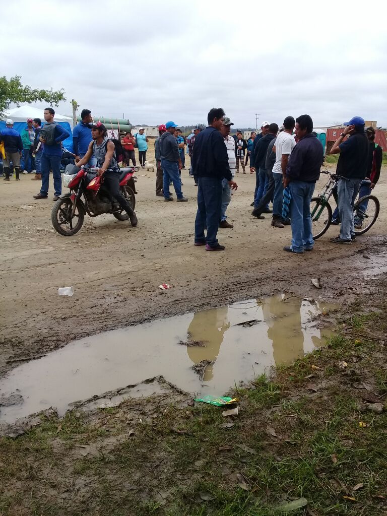 PESCADORES SE MANIFIESTAN CONTRA TRANS-CANADA