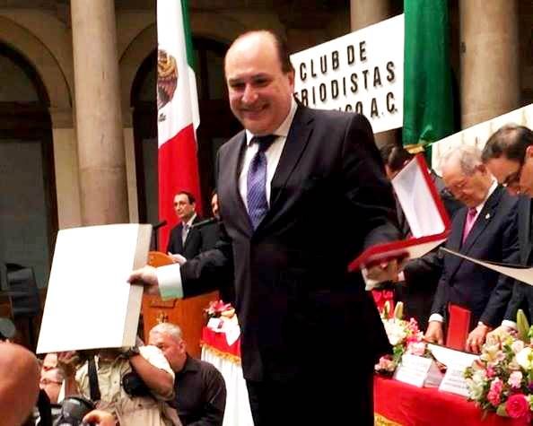 Víctor Sánchez Baños,  recibe el Premio Nacional de Periodismo