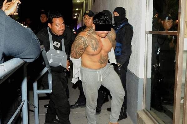 Detienen a "El H", presunto líder narcomenudista que operaba en CU