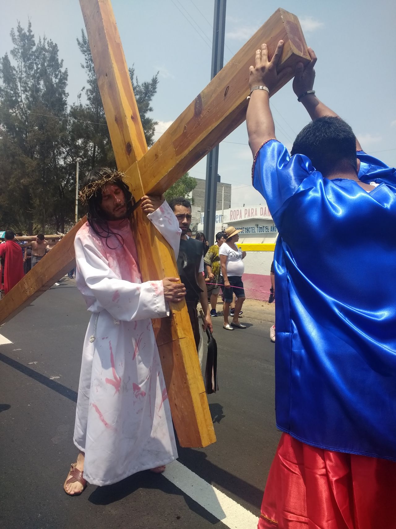 38 años respaldan  la Pasión de Cristo en la Colonia Maravillas de Ciudad Nezahualcóyotl