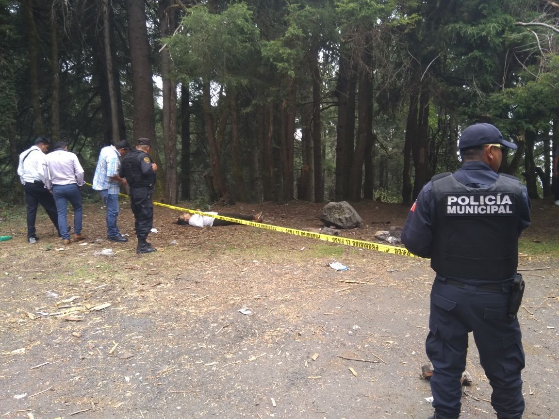 Aparece el cuerpo de una mujer en las faldas del volcán Popocatépetl, el MP tardo más de 12 horas para dar fe, familiares
