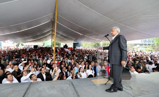 Edomex ’exportó moches" al Congreso, dice López
Obrador en Naucalpan.