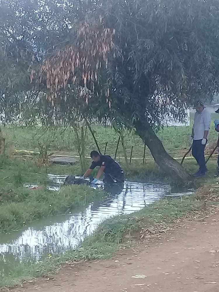 
Encuentran el cadáver de un hombre en un canal en Tenancingo, Estado de México