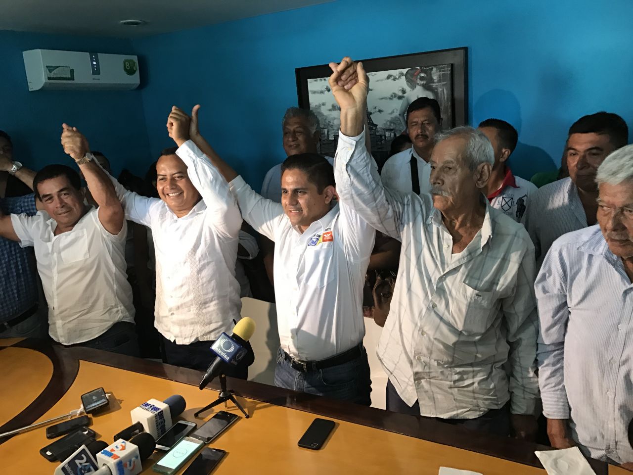 Se suman transportistas de Acapulco a los candidatos del Frente Ciudadano por México