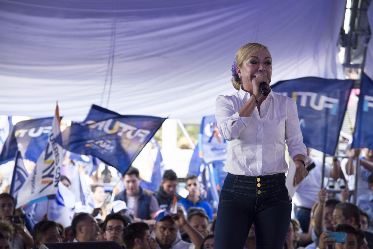 Con respaldo total del Frente por México inicia Ana Balderas campaña a la presidencia de Atizapán