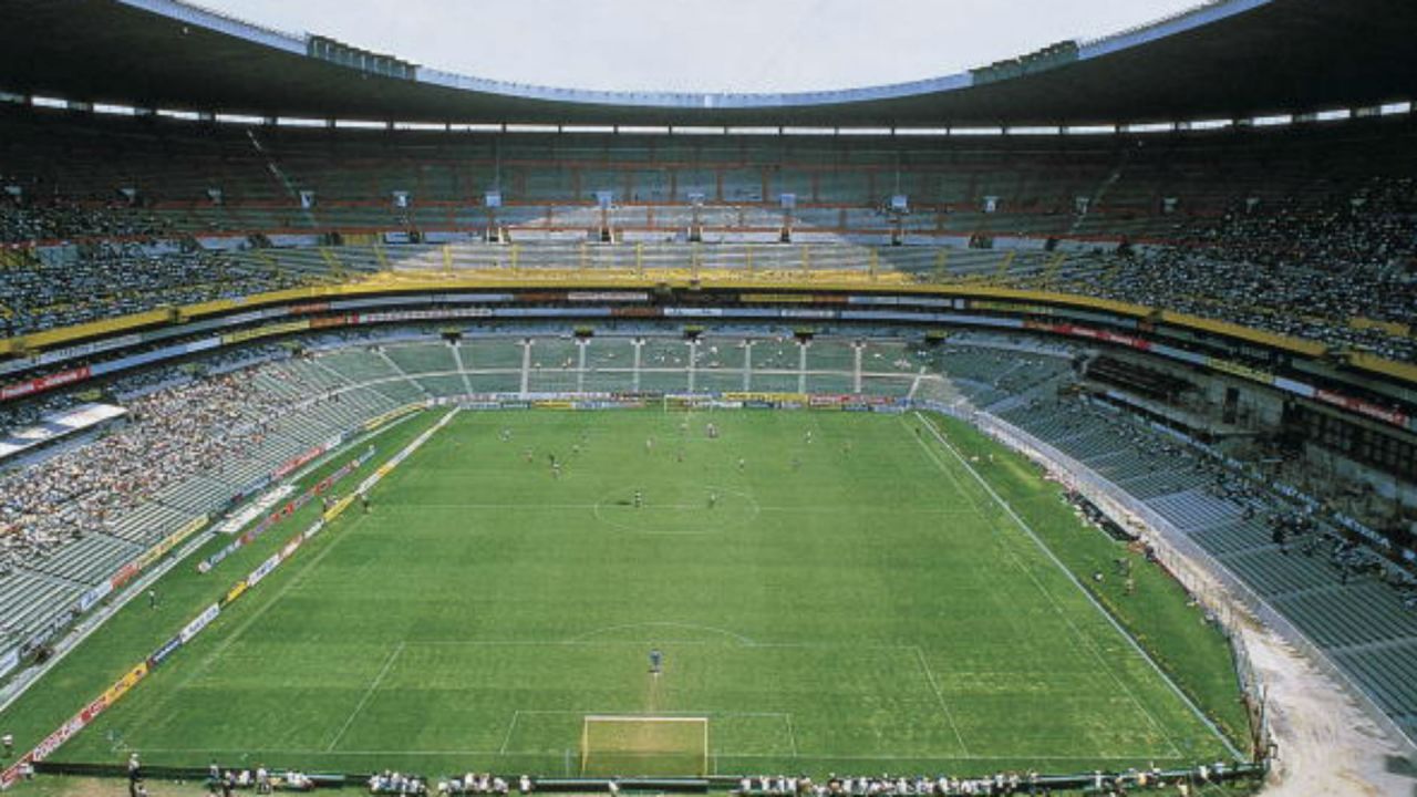 AMLO anuncia que cerrará su campaña en el Estadio Azteca