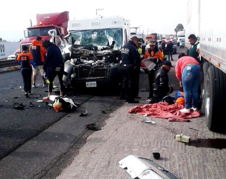 Deja cuatro heridos choque en la autopista Toluca-Atlacomulco