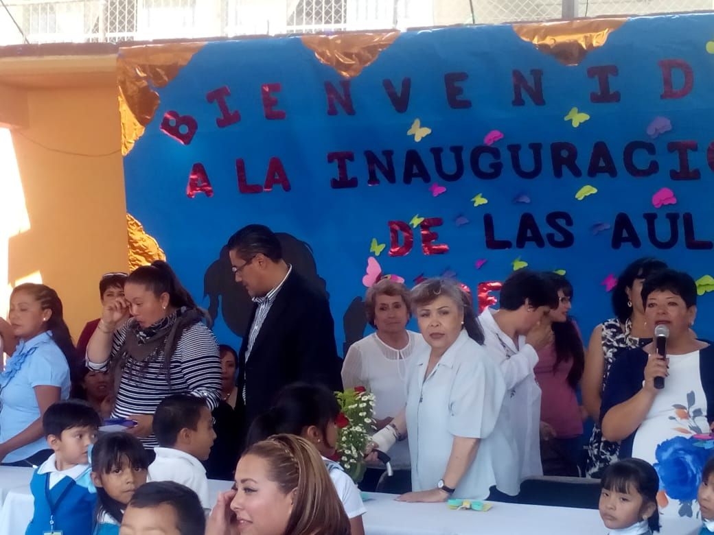 Alcalde de Ecatepec,  ’Se monta en obra federal’ denuncian padres de familia.