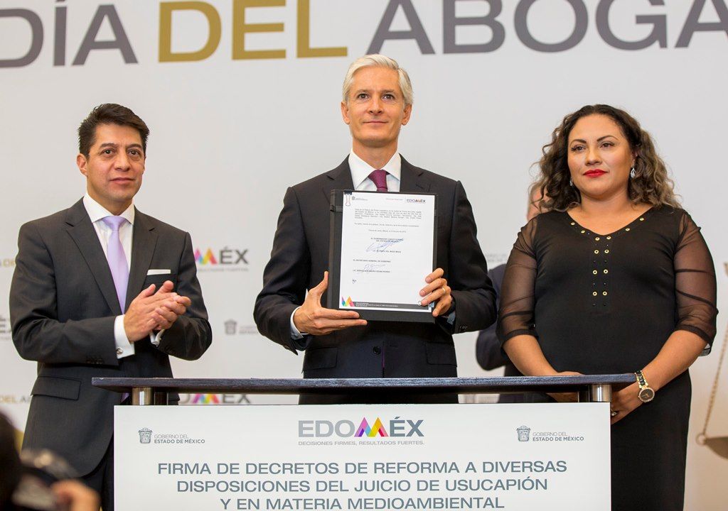 Alfredo del Mazo firma decretos en materia de seguridad patrimonial y cuidado del medio ambiente