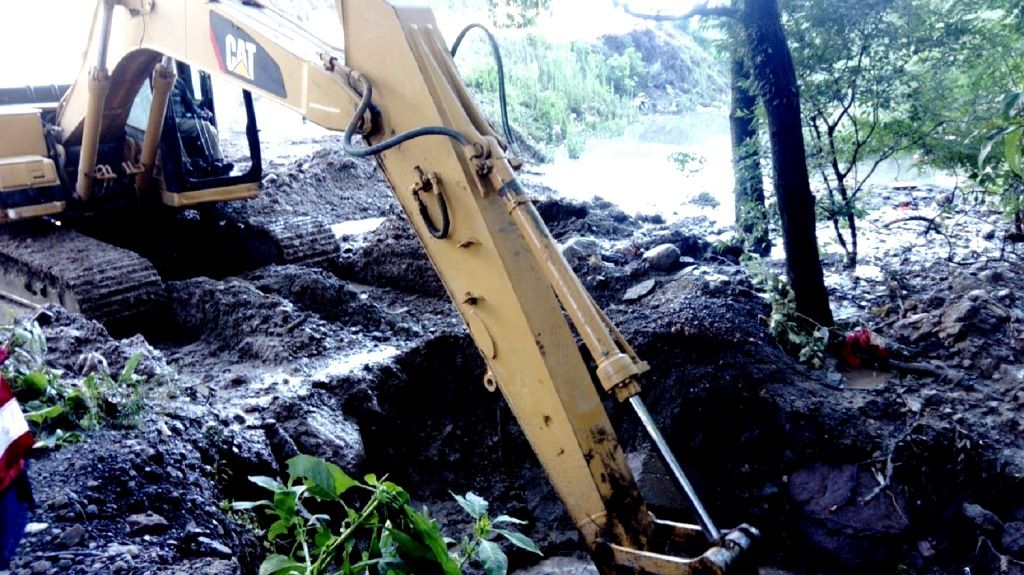 El CAEM trabaja en mitigación de encharcamientos por fuertes lluvias en varios municipios del Edoméx.
