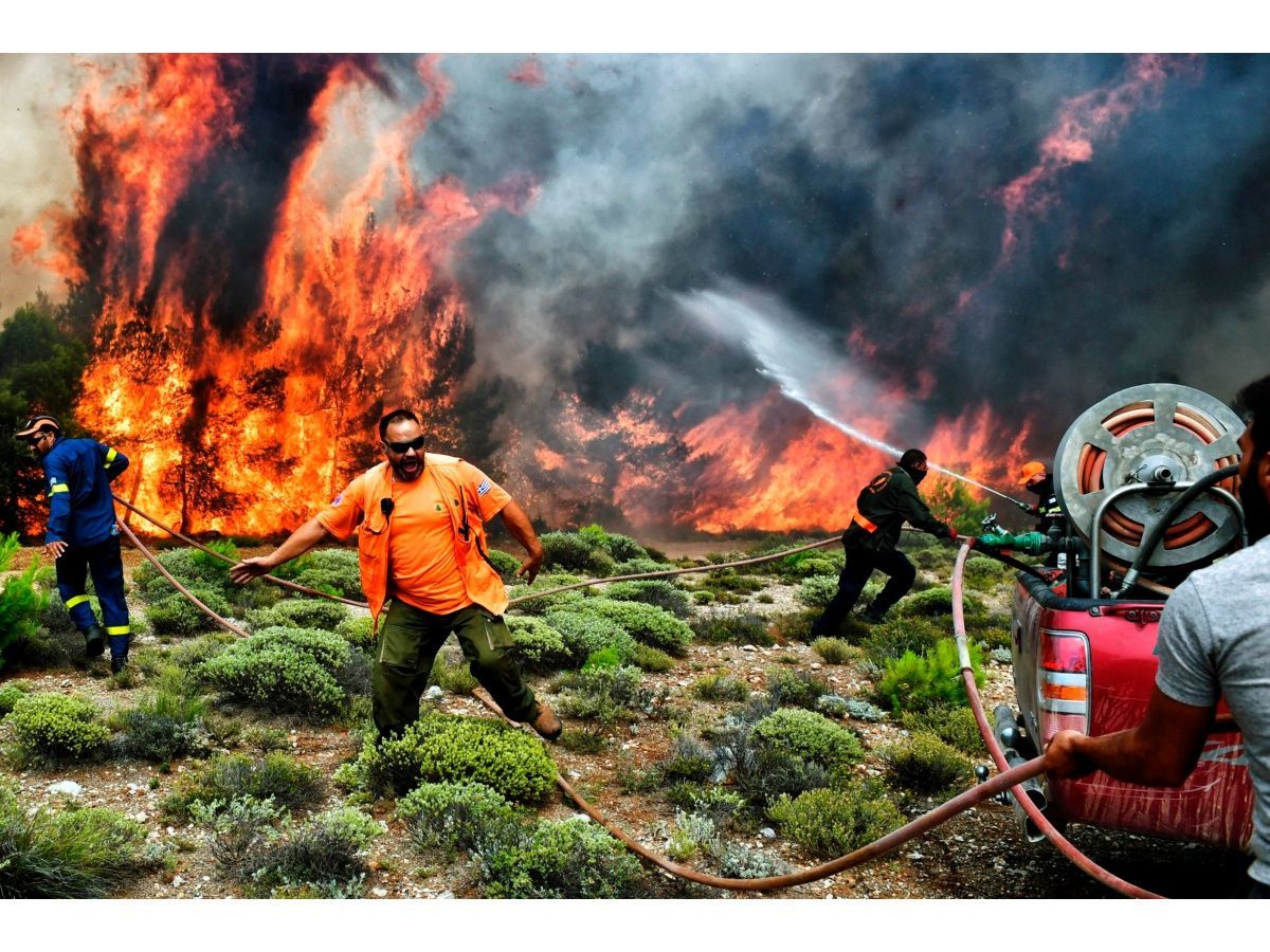 Incendio en Grecia deja un total de 80 muertos y un incierto numero de desaparecidos 