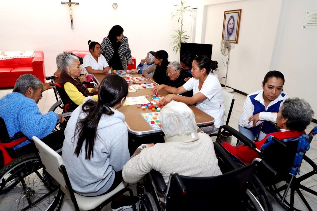 Brinda fundación ’El pueblito de los abuelos’ atención integral para adultos mayores en Edoméx