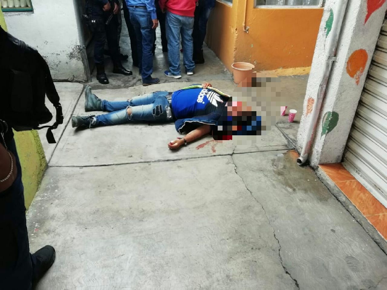 
 Asesinan a balazos a un locatario del mercado en Valle de Chalco 