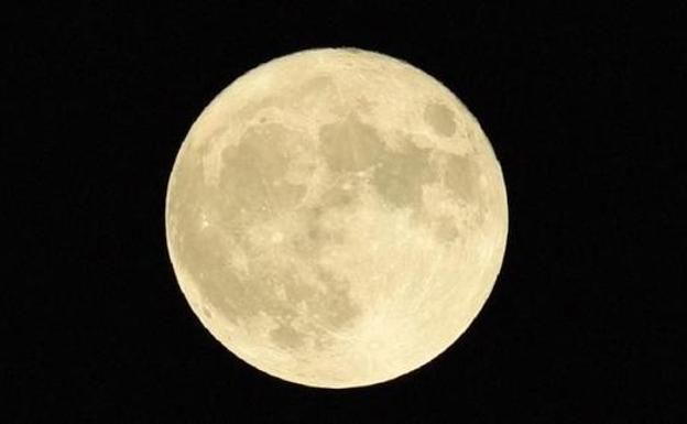 Luna llena, entre los fenómenos astronómicos de otoño 2018