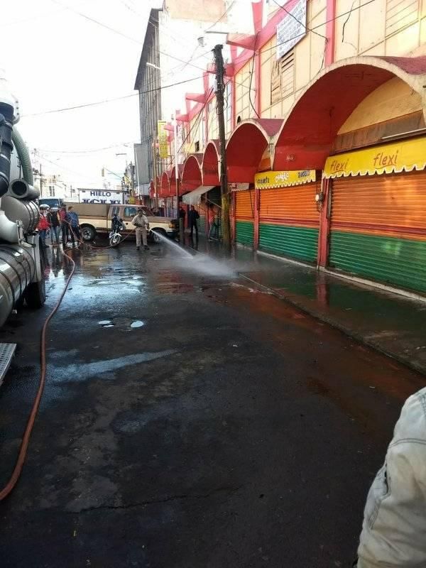 Desalojan el Depósito de Basura del Mercado San Antonio en Texcoco