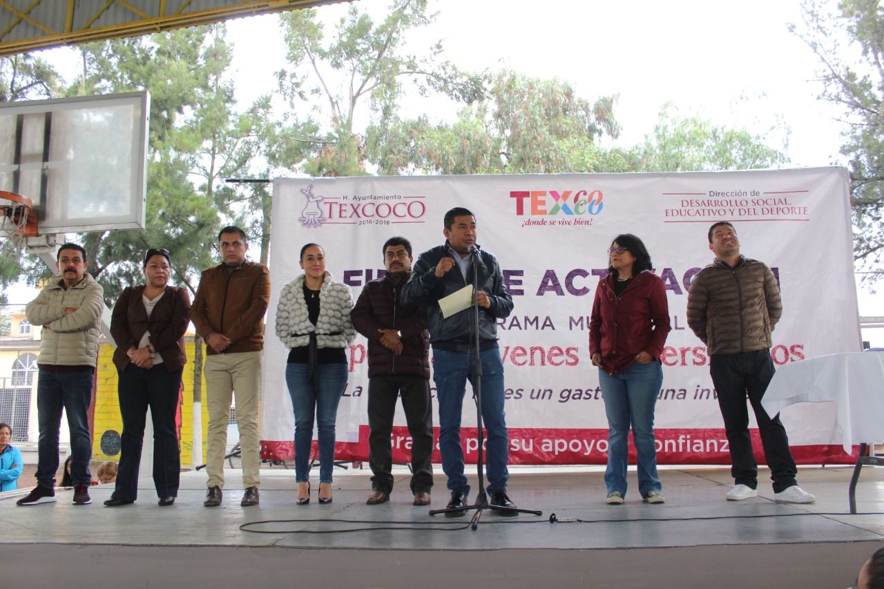 Más de Tres Mil Estudiantes Universitarios Recibem sus Apoyos en Texcoco
