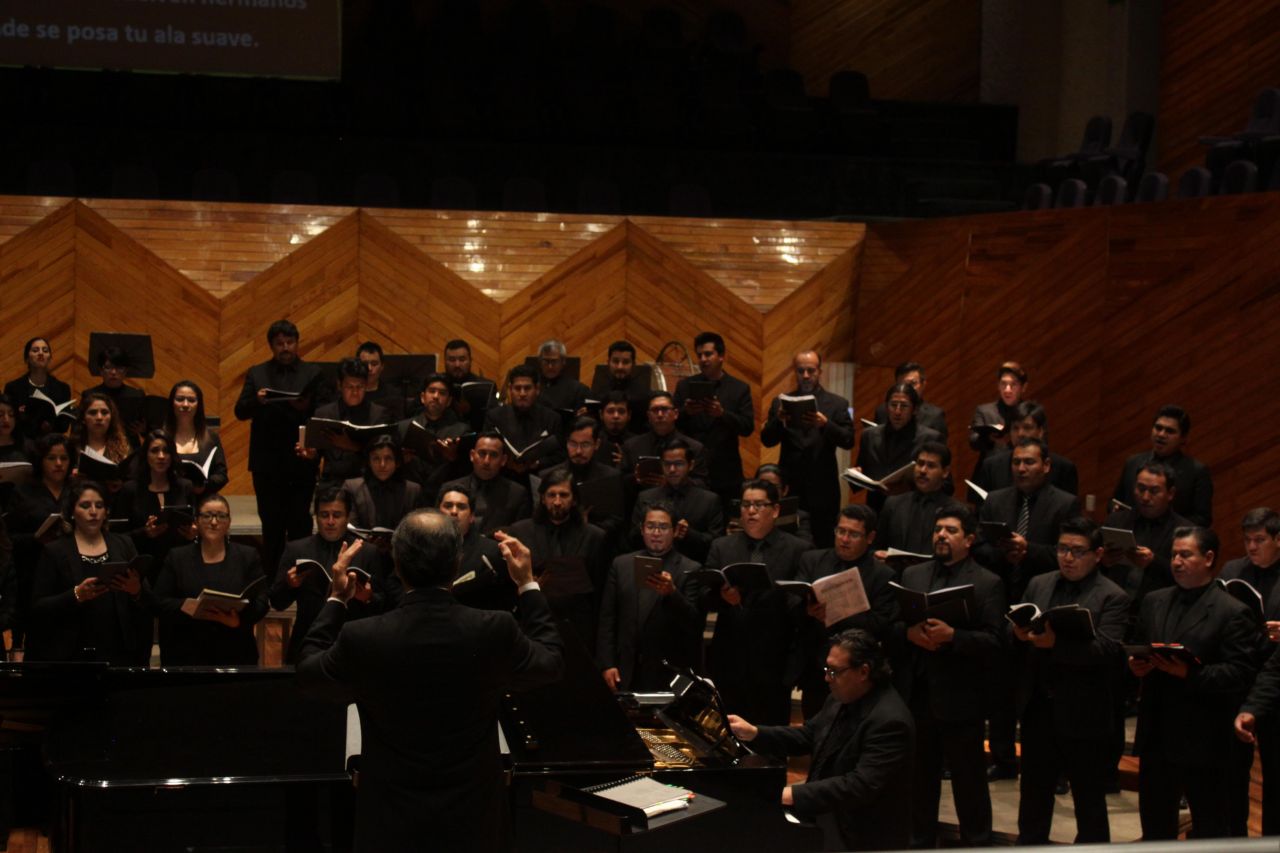 Deleita coro polifónico estatal a público mexiquense con obra de Cal Orff
 