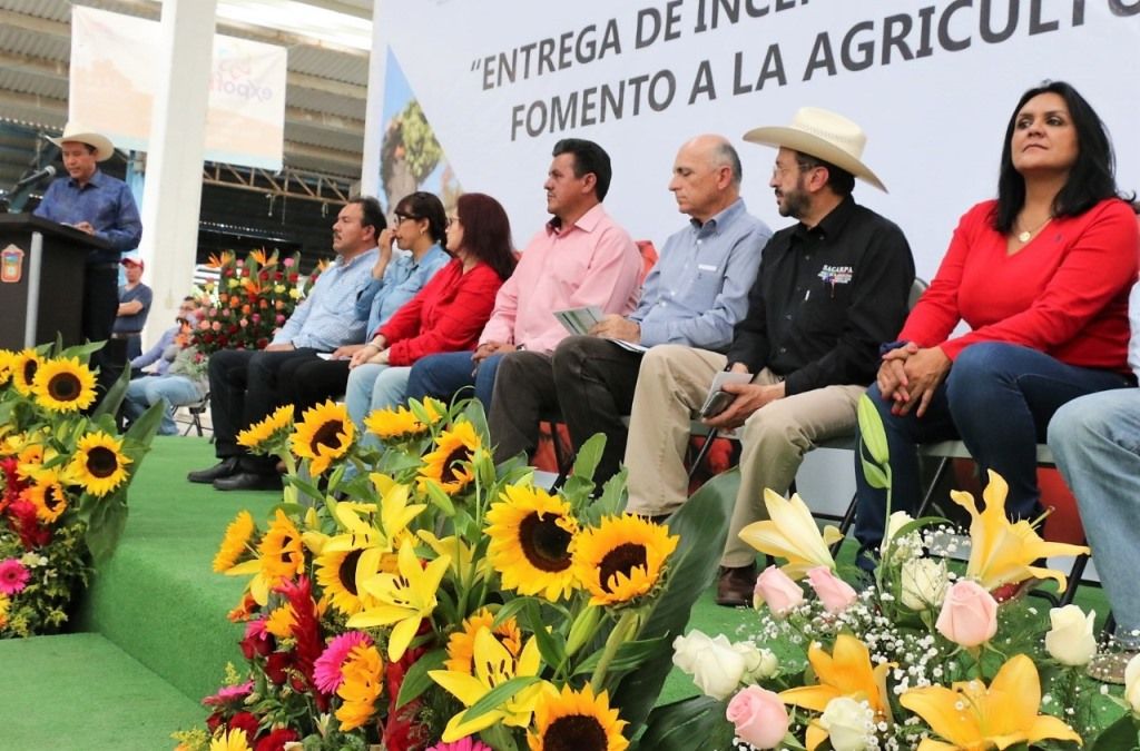Brinda gobierno federal apoyos por más de 13 mdp a productores mexiquenses