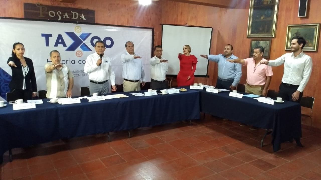 
Taxco es el primer municipio en firmar convenio de adhesión a la ley de Fomento Económico, Inversión y Desarrollo del estado de Guerrero.