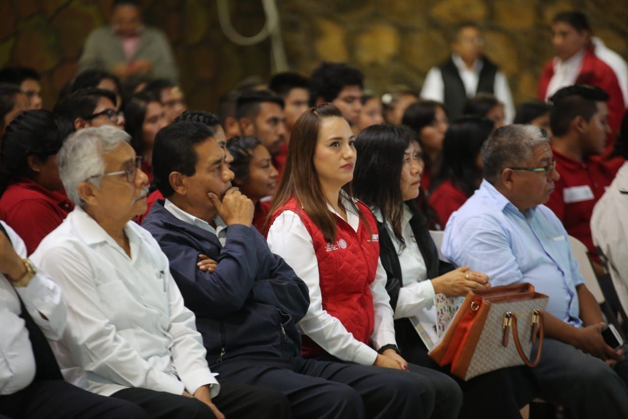 Presiden titular de Sefina y  director General de Conafe, el encuentro de figuras educativas de Conafe Guerrero