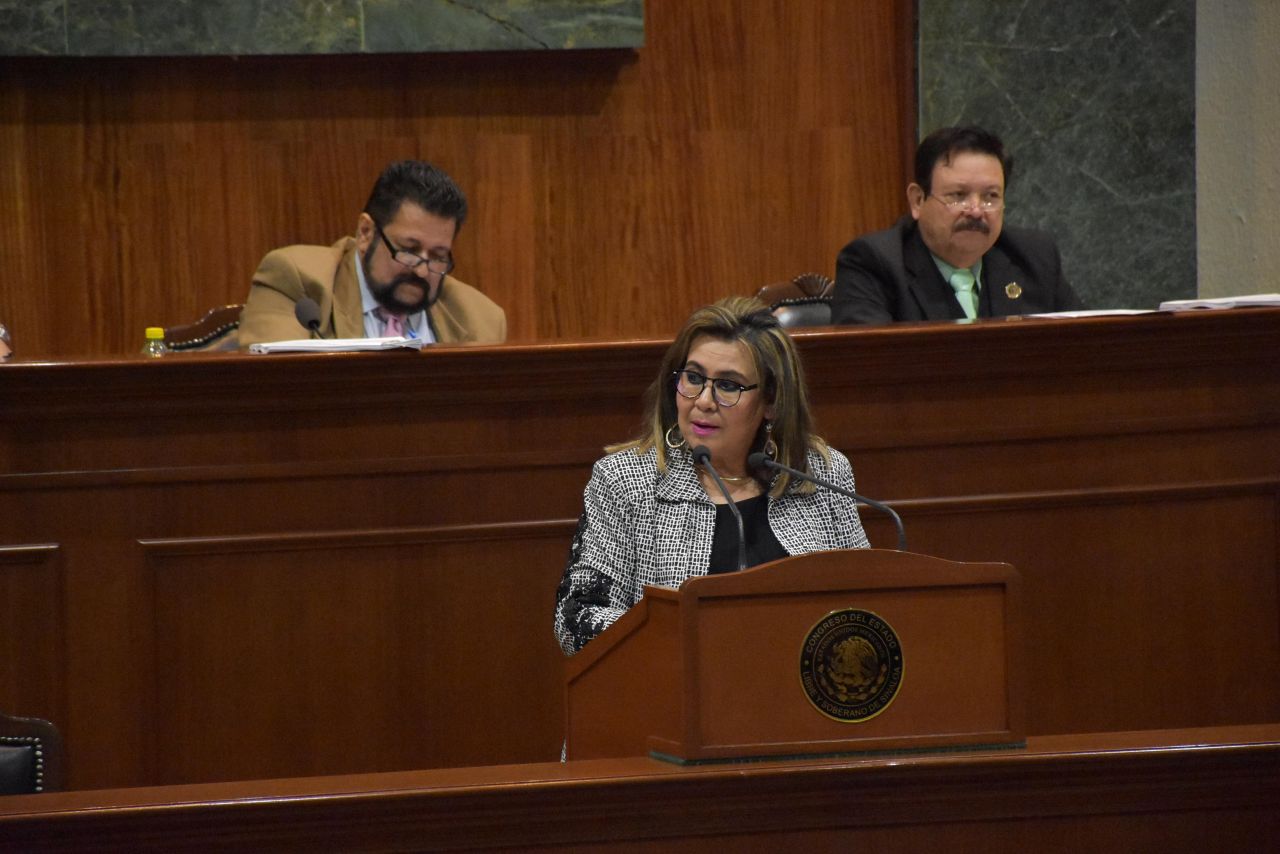 Diputada del PAS, Angélica Díaz de Cuén, pide en tribuna eliminar el IEPS en gasolina, diésel y gas doméstico.