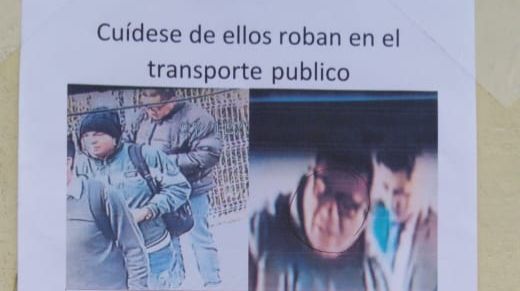 Autoridades buscan a asaltantes de combi de pasajeros en Texcoco