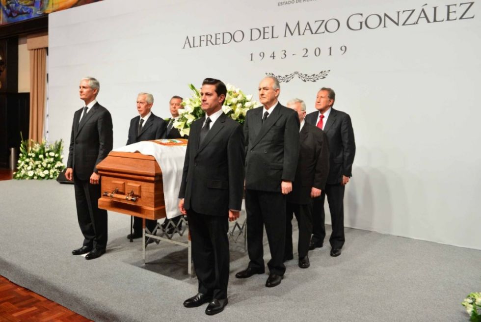 Le rinden homenaje póstumo  al exgobernador mexiquense Alfredo del Mazo González