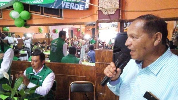 Jesús Candia del PVEM acusa a la presidente municipal Olga Medina de prepotente y soberbia