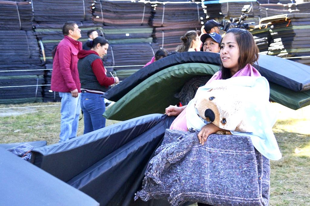 Reciben más de 14 mil familias mexiquenses apoyos invernales