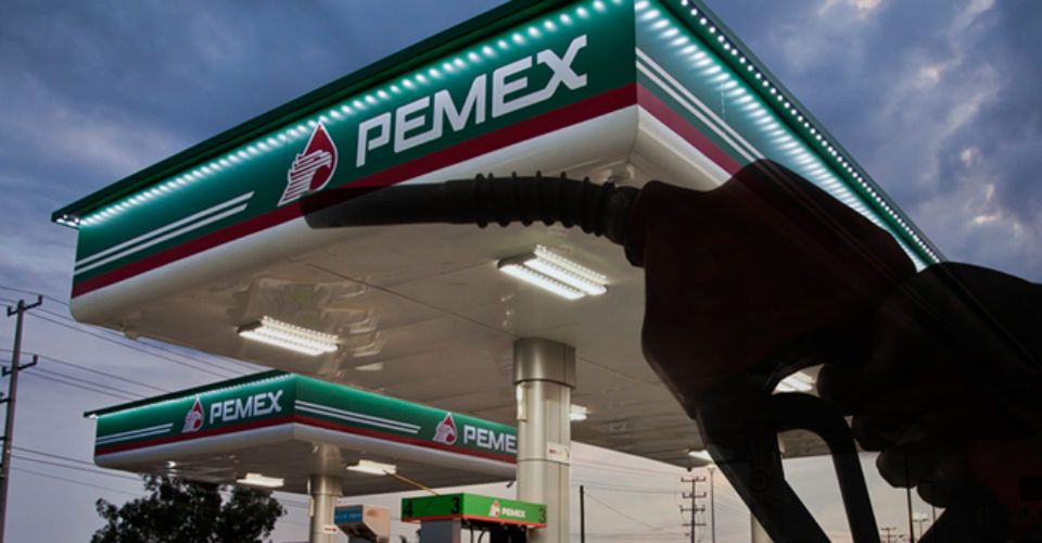 Sector privado y sociedad civil piden restablecer el abasto normal de las gasolinas. Jalisco