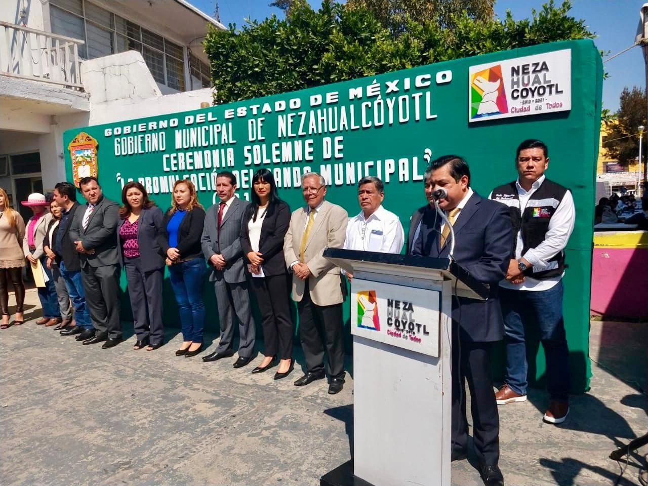 Bando municipal prohíbe en Neza venta de medicamentos y celulares en tianguis: Juan Hugo de la Rosa 