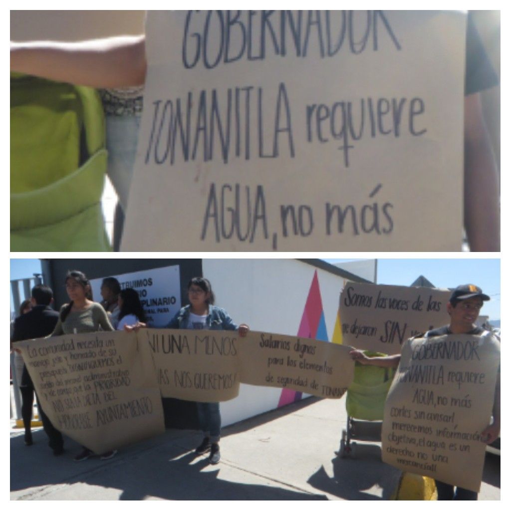 Con pancartas y manifestación recibieron a gobernador del Estado de México en Tonanitla.