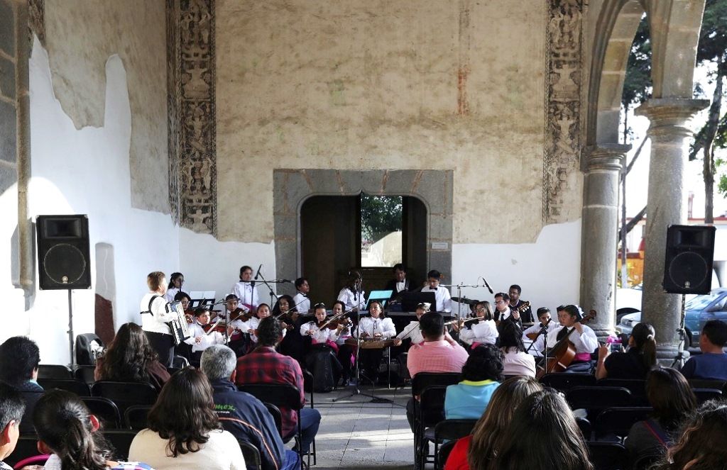 La orquesta típica infantil-juvenil del Estado de México "Medrano" deleita a mexiquenses en el museo virreinal