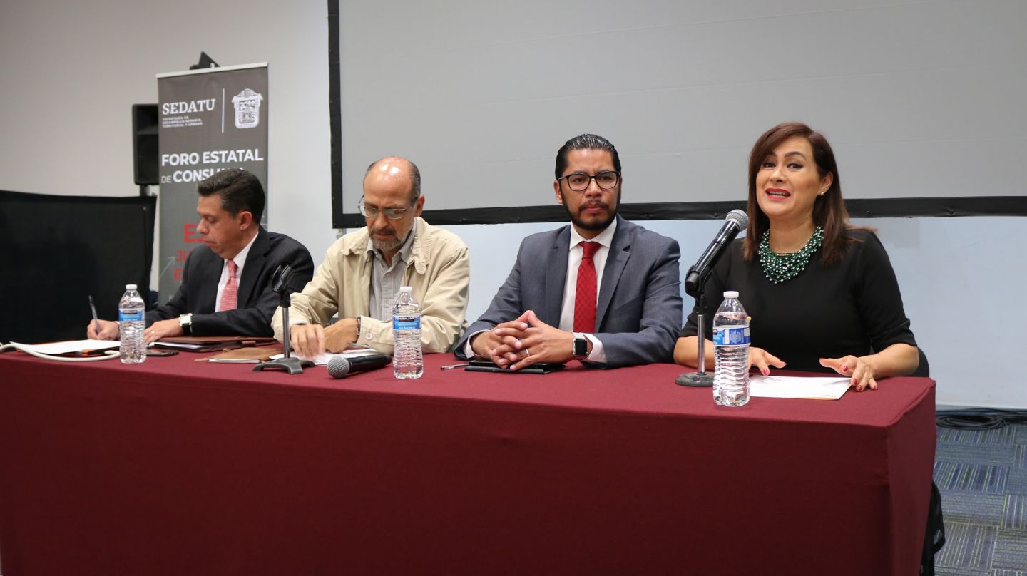 Participan mexiquenses en la construcción del eje de justicia del plan nacional de desarrollo
