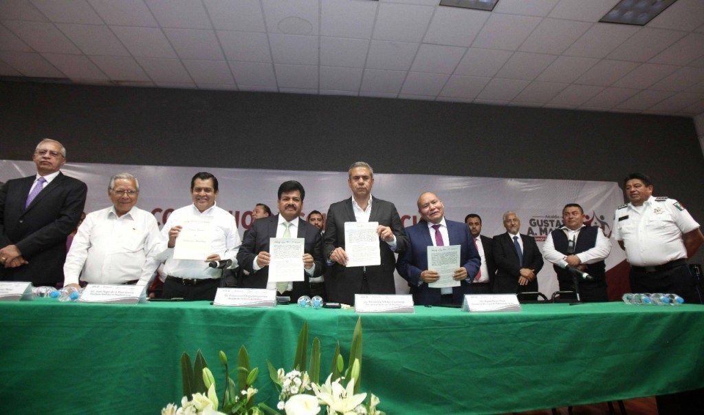  

Ecatepec,Neza,Tlalnepantla y GAM  firman convenio de seguridad 