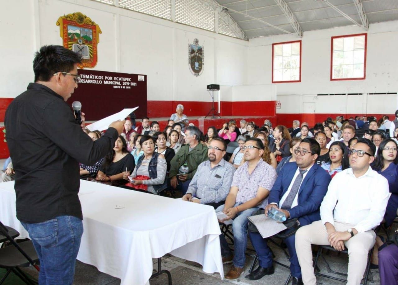 Ciudadanos presentan propuestas en foros y por internet para elaborar Plan de Desarrollo Municipal de Ecatepec