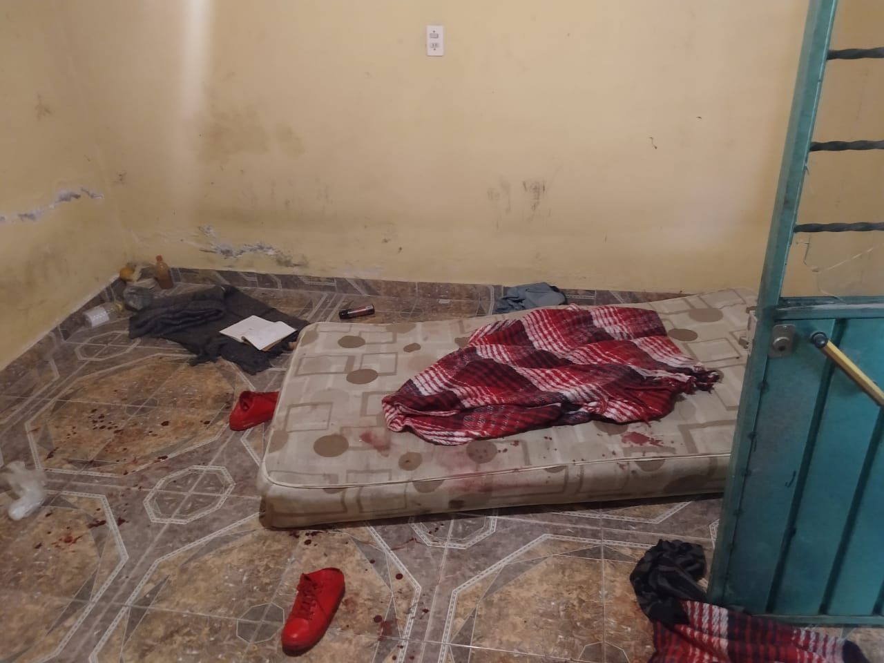 Rescatan a persona secuestrada en casa de seguridad de Ecatepec