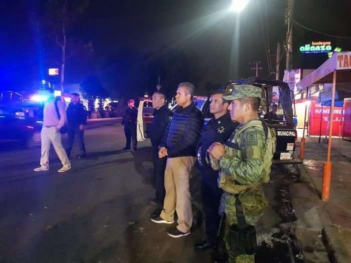Encabeza alcalde de Ecatepec operativo nocturno en transporte público
