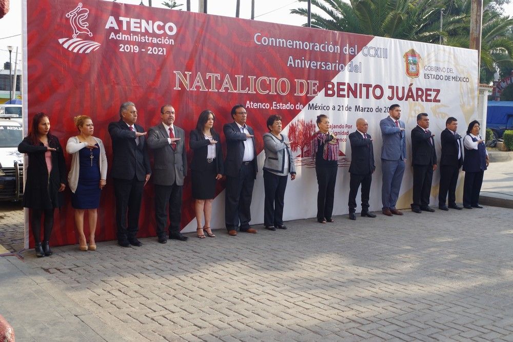 Conmemoran el natalicio de Benito Juárez en Atenco