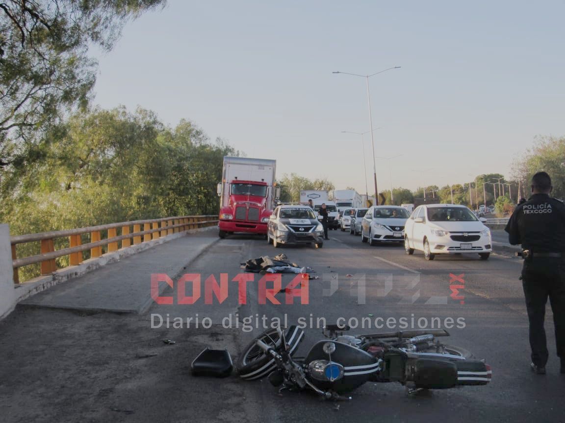 Camión atropella a motociclistas en Texcoco; hay un muerto y un lesionado 