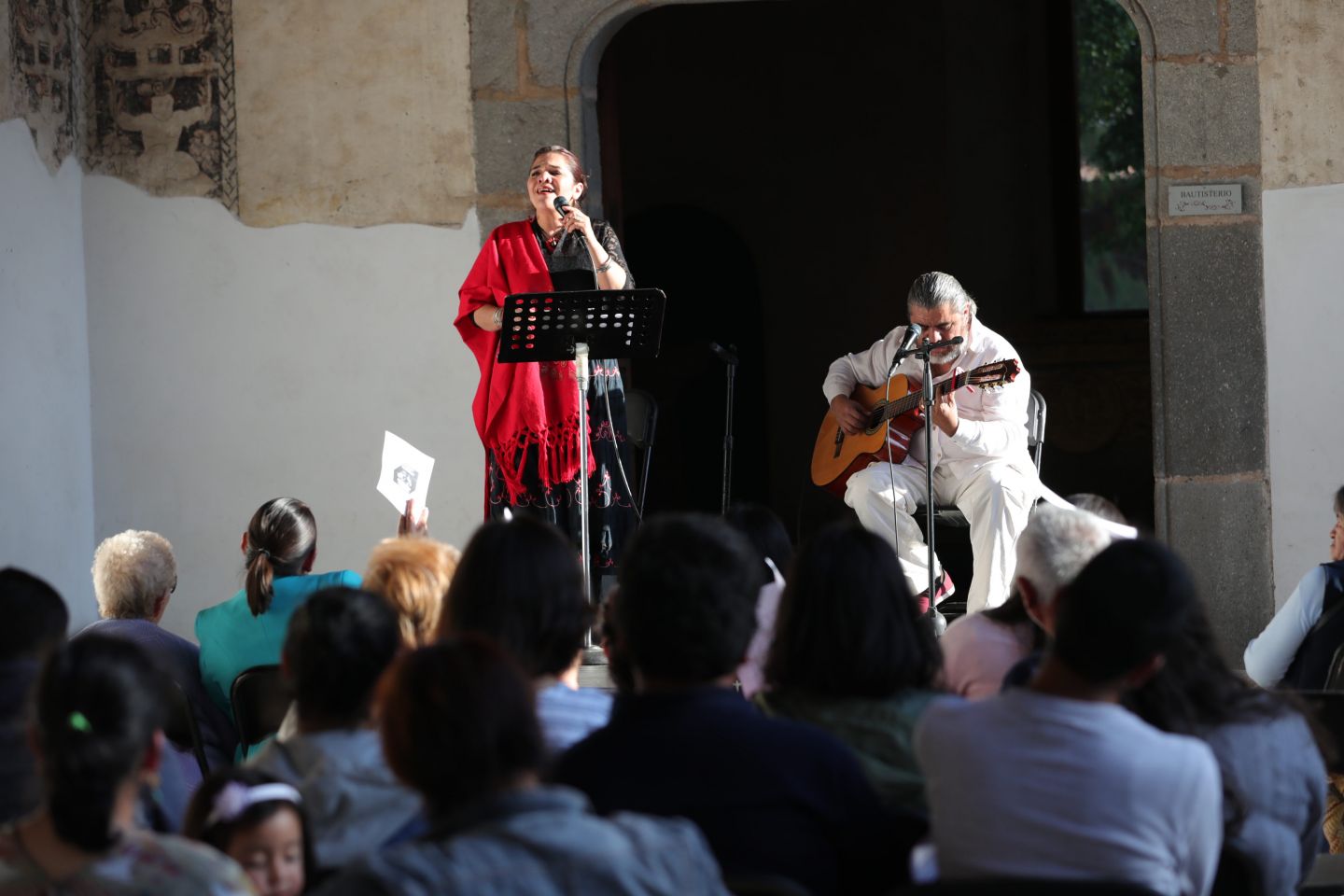 Emociona dueto FM a familiares mexiquenses 