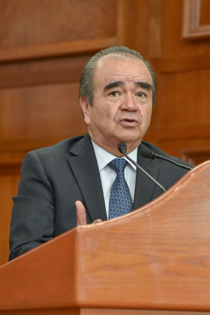 Maurilio Hernández reiteró el compromiso de la legislación el reordenamiento de la capital del estado.
