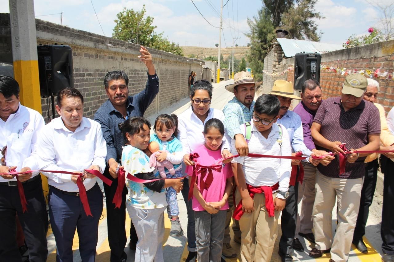 Ayuntamiento entrega obras en San Pablo Ixayoc Texcoco