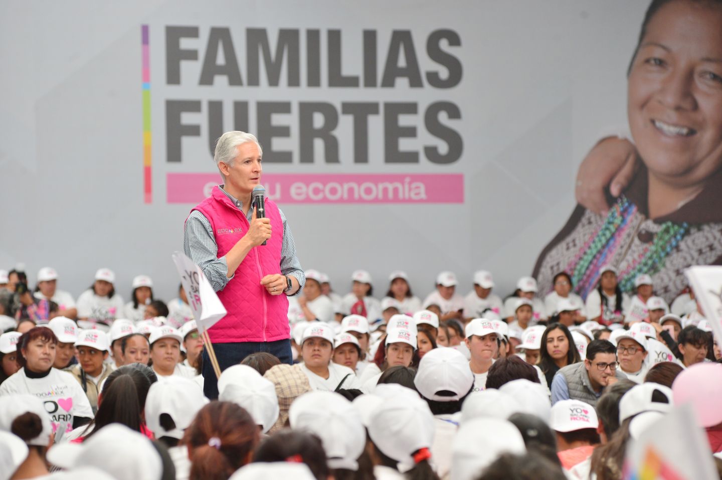 Alfredo del Mazo reconoce esfuerzo de mujeres mexiquenses
 