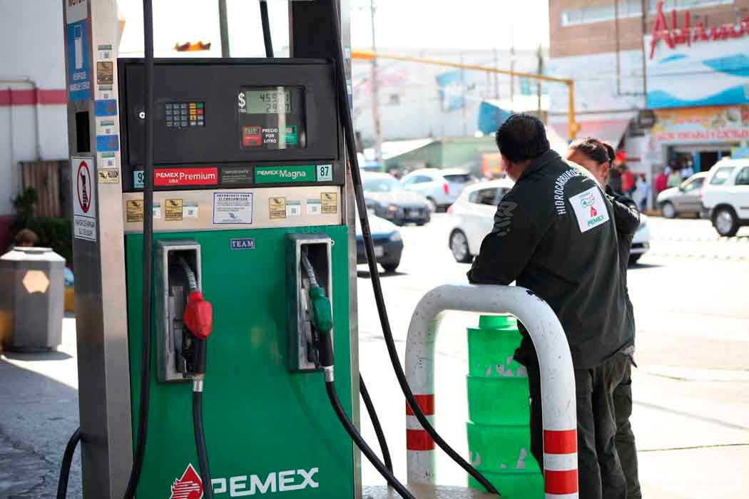 Ludlow, Murillo y otros roban 1.8 millones de pesos dando litros de menos