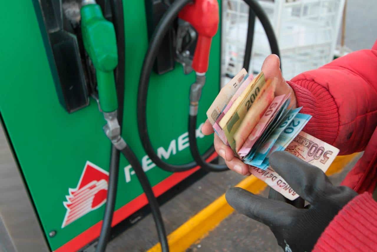 Expendedores de gasolina "se lo han quedado todo": Padierna