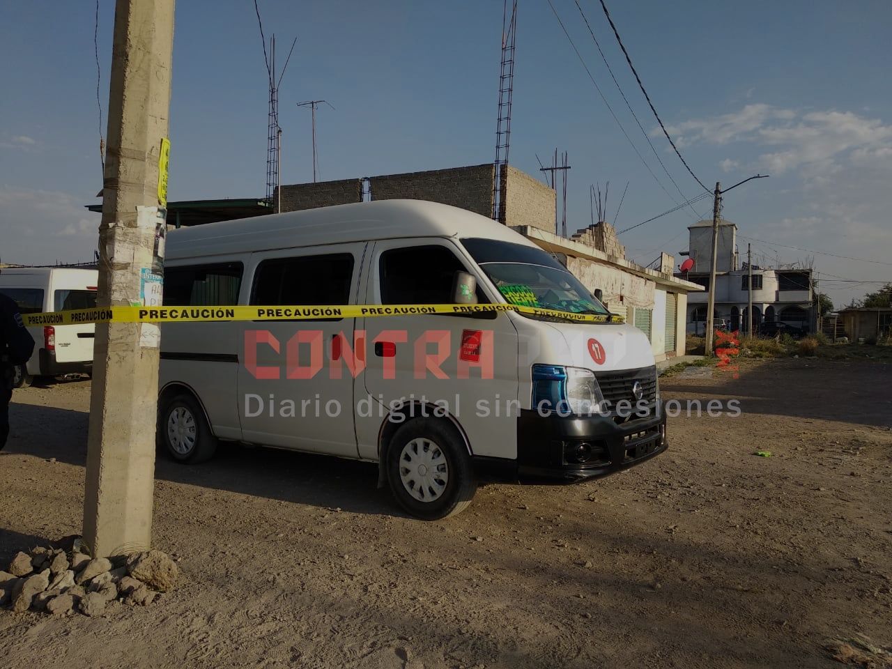 Chófer de combi atropella y mata a niña en poblado de Texcoco 